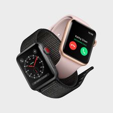 apple watch_series_3_incoming_two_wrap