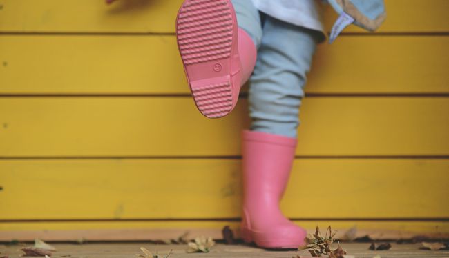 Locomotora Corresponsal punto final Conoce las botas de agua para niños que trae Bebé Urbano – Datéate!