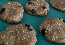 Galletas de Mantequilla de Maní, Avena y Chocolate 4